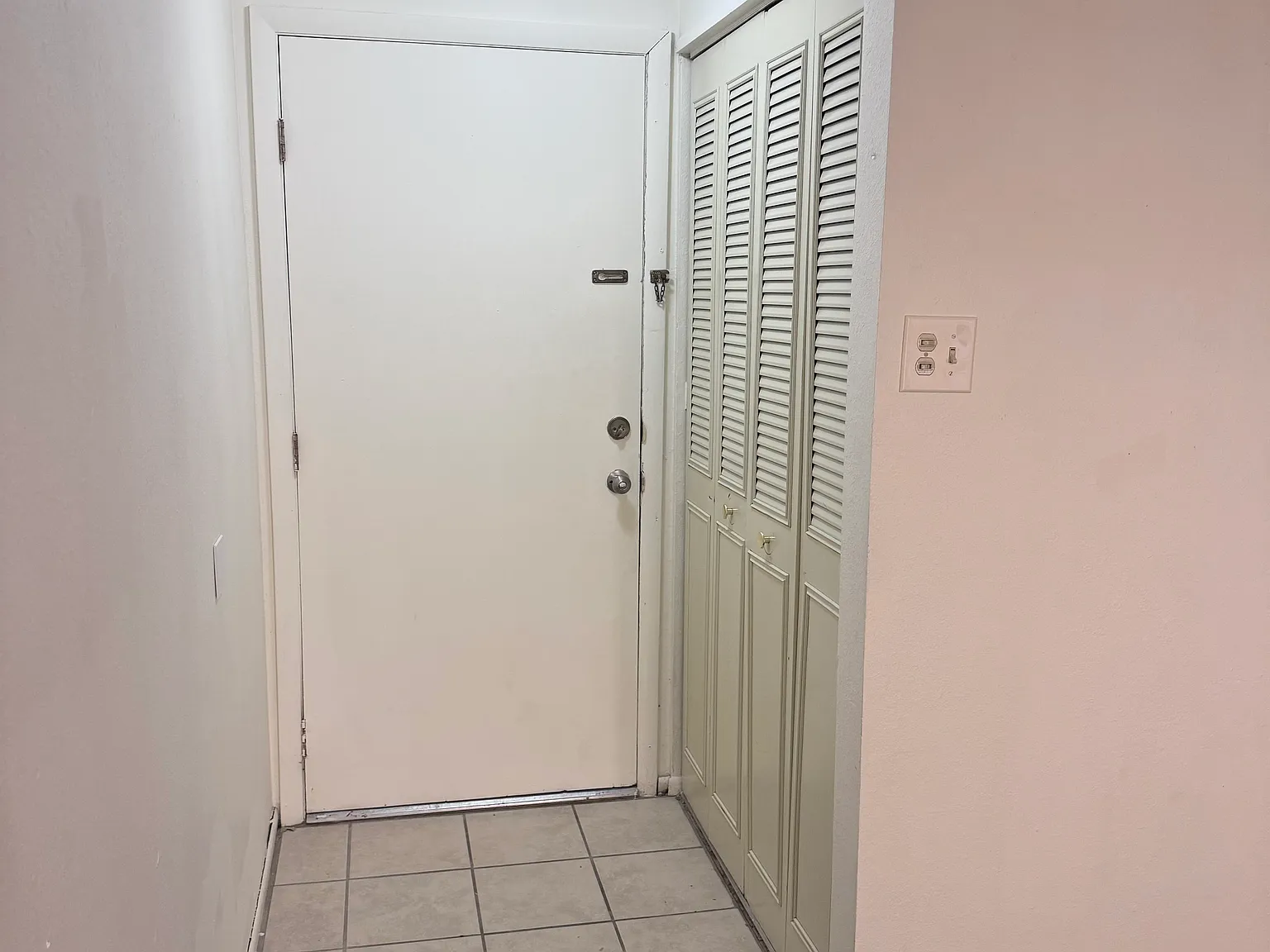 2 bed, 640 sqft, $950 — Photo 3