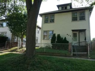 824 Lenox Ave #2, Waukegan, IL 60085