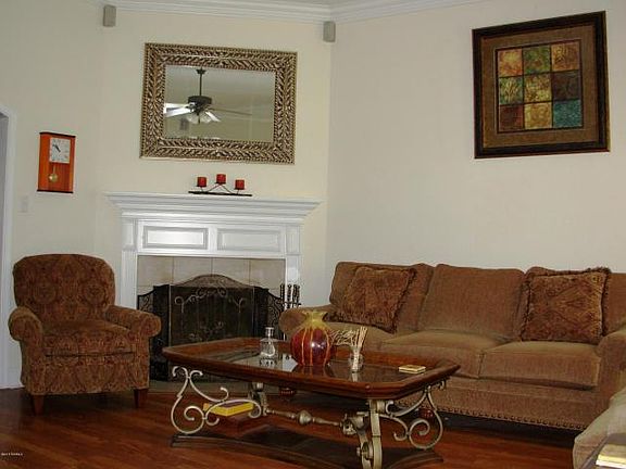 3rd image of 307 Herlil Cir