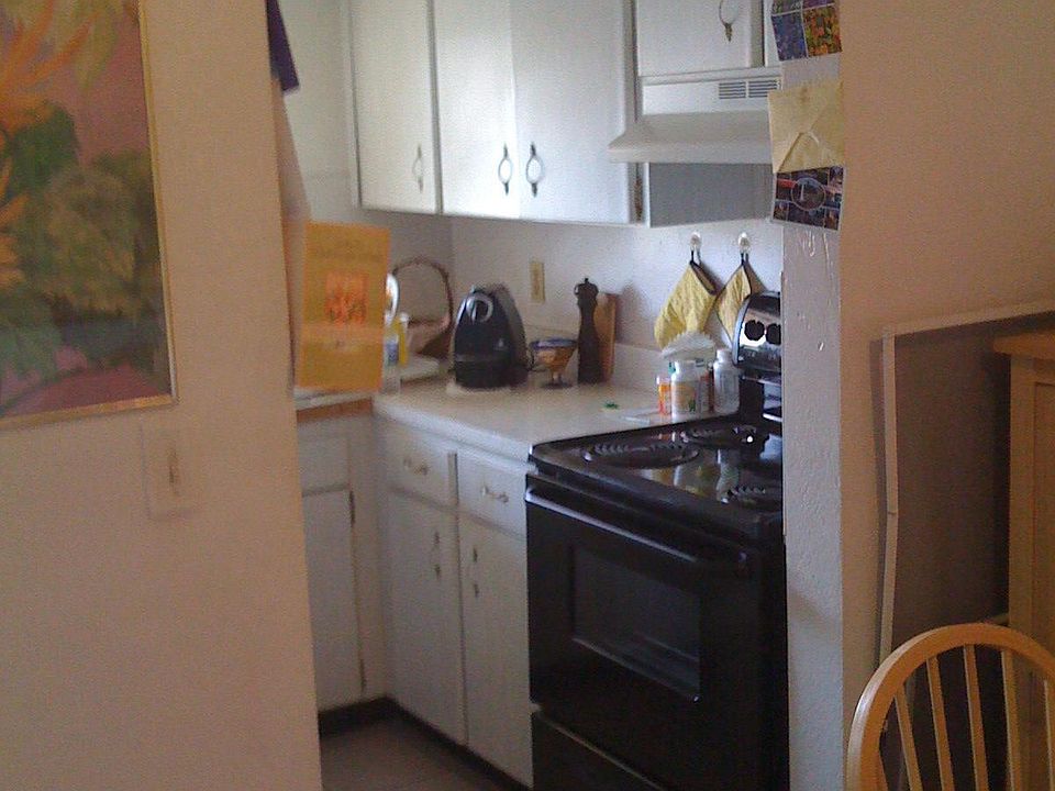 2nd image of 164 116th Ave APT 5