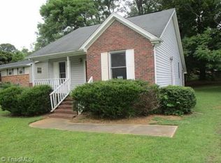 212 Kennedy St, Eden, NC 27288