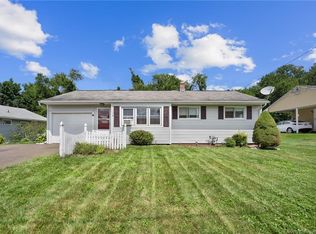 40 Yale Dr, Enfield, CT 06082