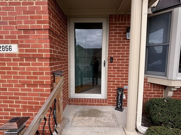 2856 Colony Lake East Dr, Plainfield, IN 46168