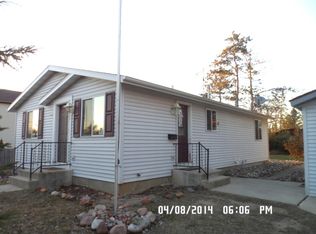 320 W Poplar St, Plainfield, WI 54966