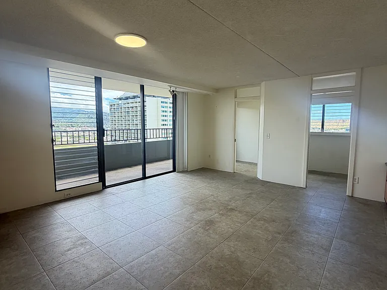 2240 Kuhio Ave #3502 — Photo 4