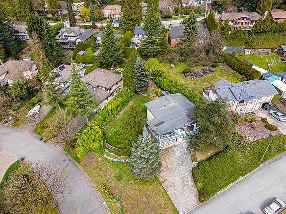 4th image of 8071 Greenlake Pl