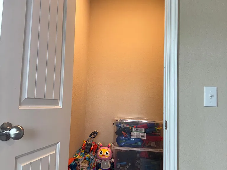 113 Queen Anne Dr — Photo 47