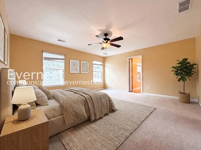 2395 Mayfair Dr — Photo 4