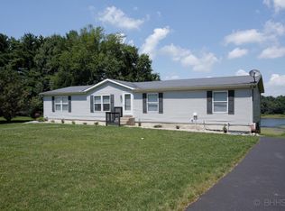 67568 Thunderbird Dr, Sturgis, MI 49091