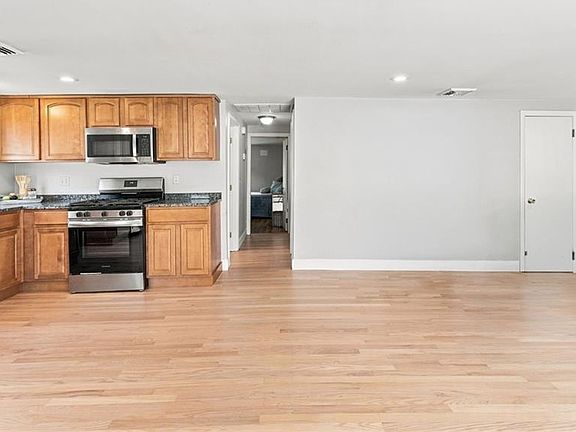 5th image of 31 Glossop St
