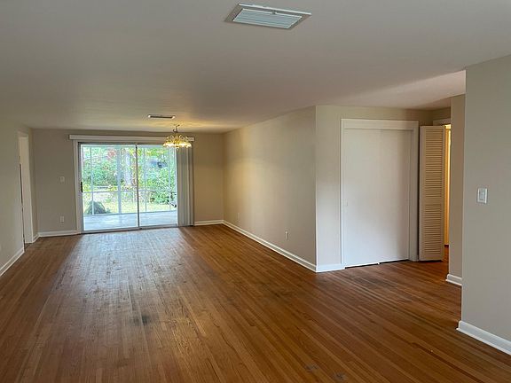 2nd image of 5435 S Bend Cir N