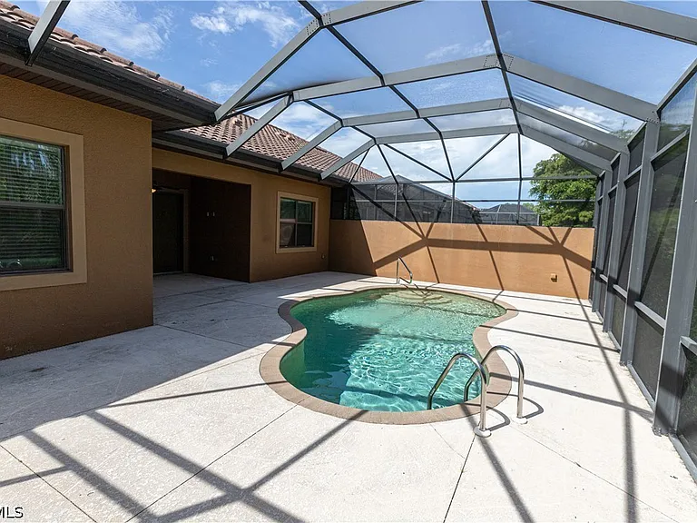 11108 Esteban Dr — Photo 32