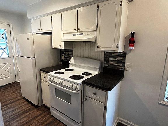 4th image of 24884 Schroeder Ave