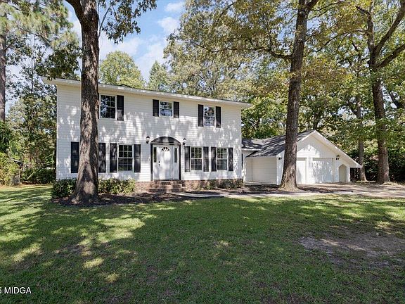 2nd image of 305 Tarrasa Dr