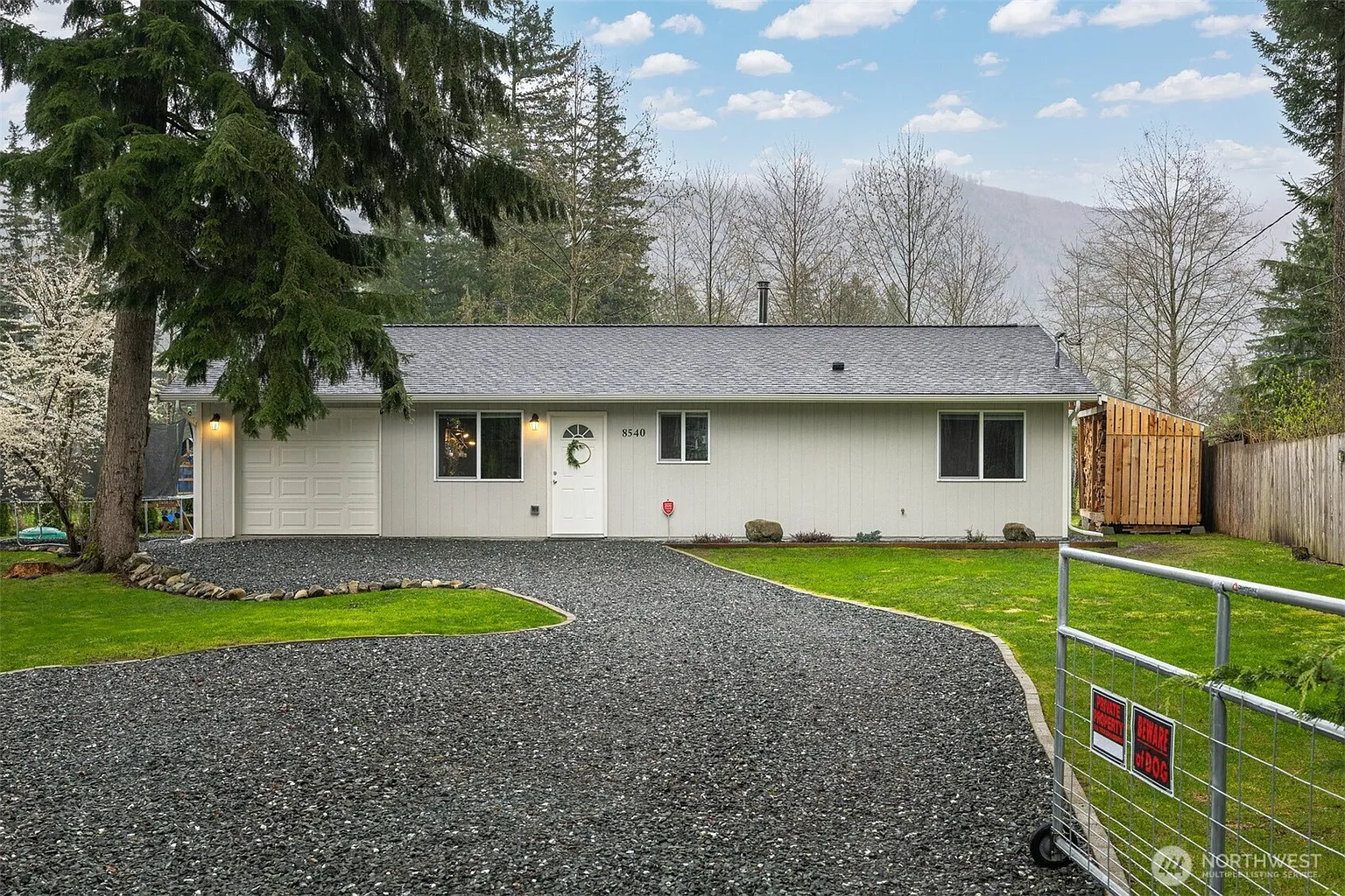 8540 Lilac Lane photo 1