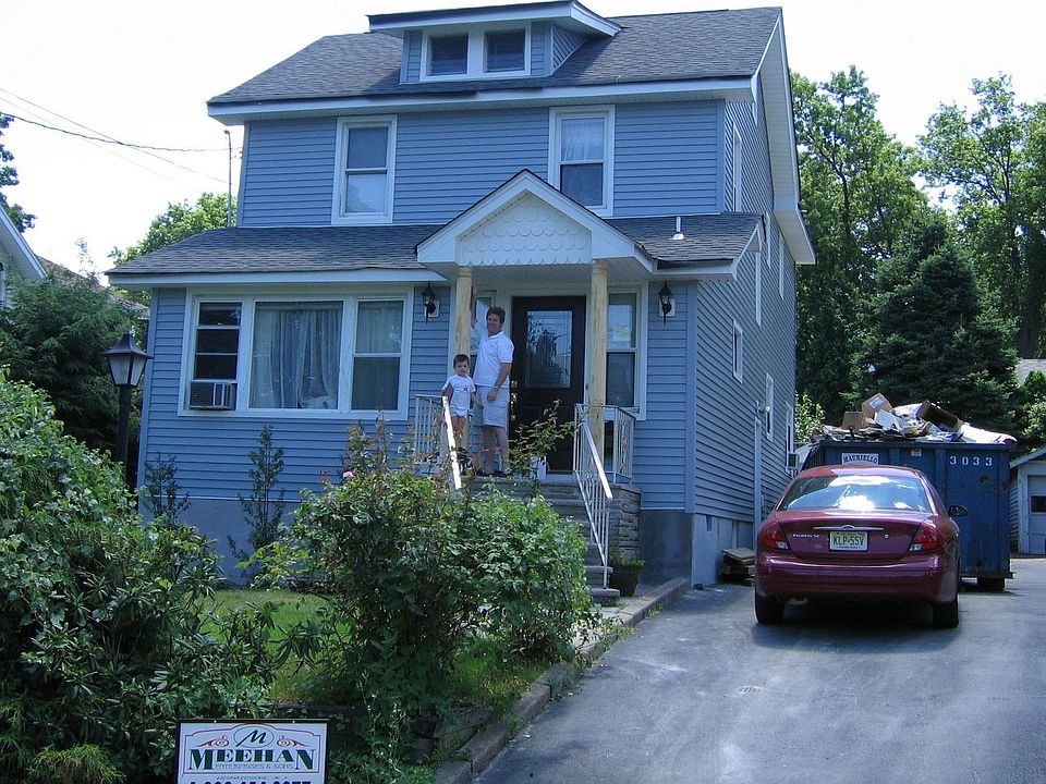 front, while painting the columns