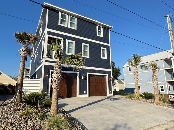 1004 Bay St