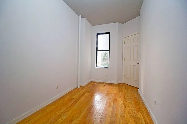 Rented by Owen Olivier, LREB | media 27