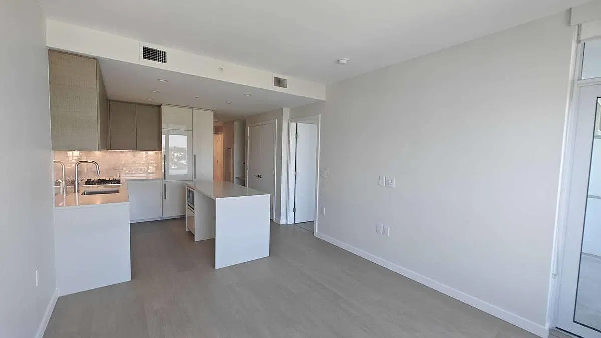 2 bed, 760 sqft, $2,950 — Photo 1