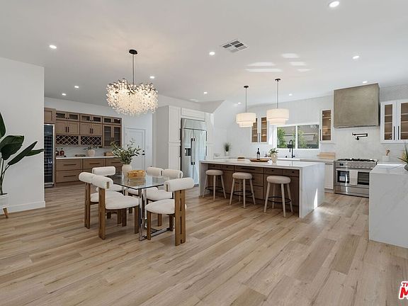 4th image of 14141 Clarissa Ln