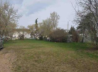 5514 48a St, Vegreville, AB T9C 1G4
