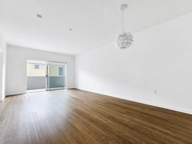 2900 S. Sepulveda Blvd — Photo 17