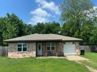 301 Gene Autry Dr, Tioga, TX 76271
