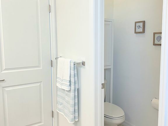 2nd image of 1761 Saddlewood Cir