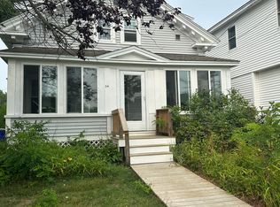 54 Lincoln St #A, Exeter, NH 03833
