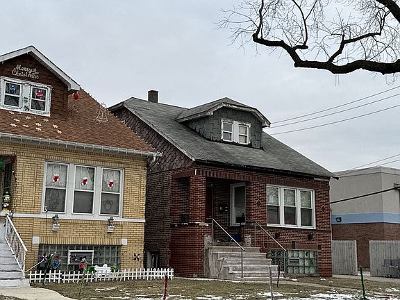 3rd image of 2423 N Parkside Ave