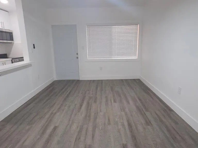 7901 SW 64th Ave #4 — Photo 19