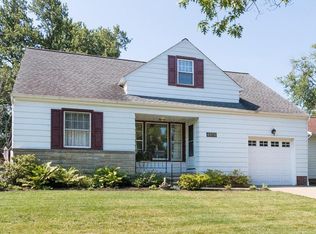 4878 S Sedgewick Rd, Lyndhurst, OH 44124