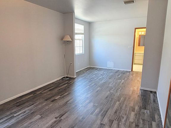4th image of 10626 Woodward Ave
