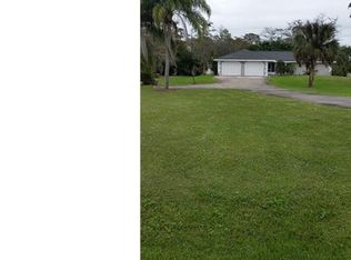 240 23rd St SW, Naples, FL 34117