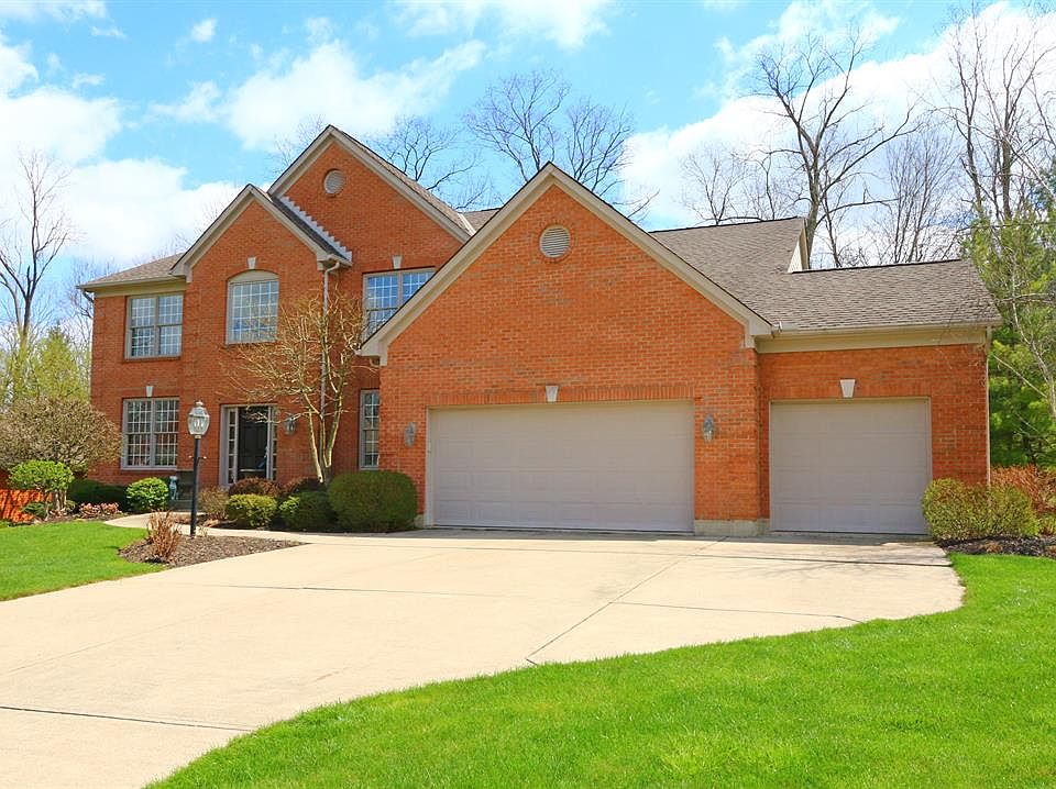 1st image of 823 Miamiridge Dr