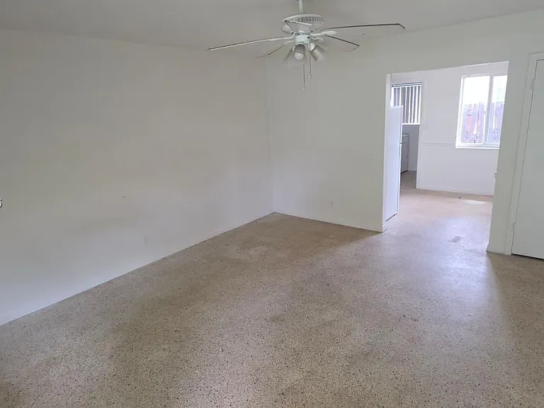 250 NE 41st St #250 — Photo 6