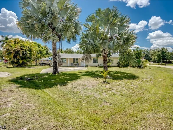 101 Powell Creek Cir, North Fort Myers, FL 33917
