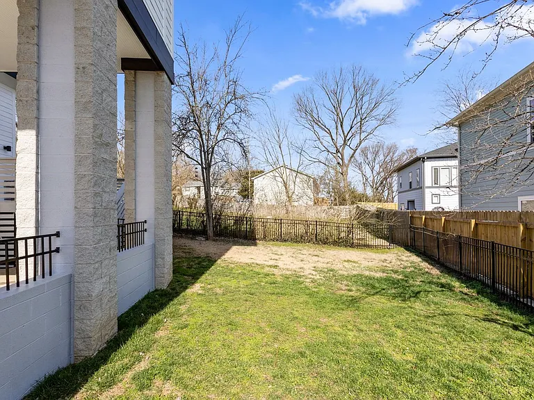 5706 Burgess Ave — Photo 32