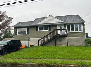 13 Anderson St, Union Beach, NJ 07735