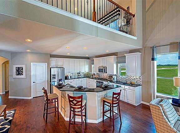 4th image of 3417 Palm Lake Dr