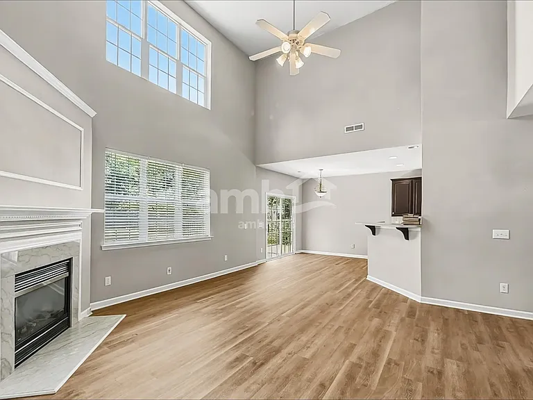15907 Circlegreen Dr — Photo 8