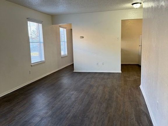 4th image of 222 N Center St #105