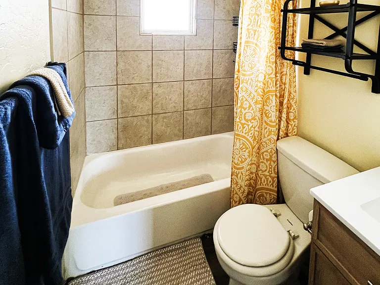 3002 E McKinley St #6 — Photo 8