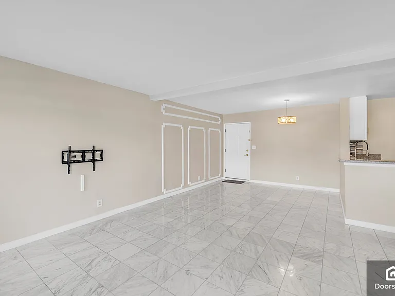 18645 Hatteras St #146 — Photo 7