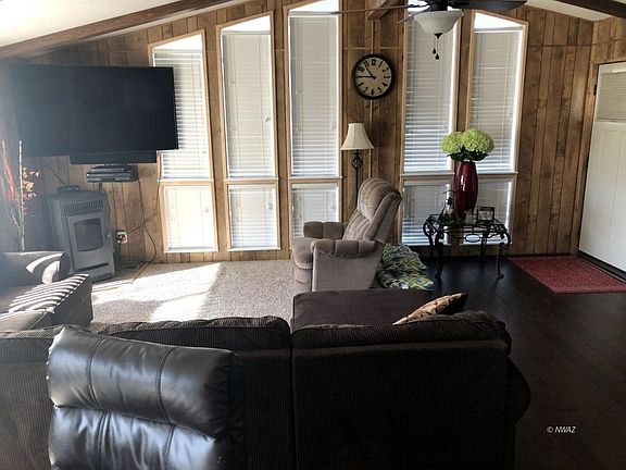 4th image of 3032 E Zion Blvd
