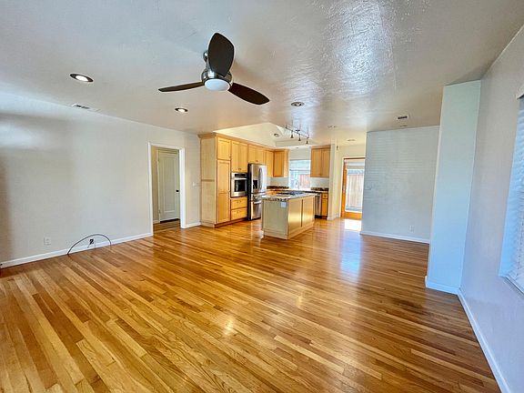 4th image of 1001 Empey Way