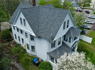 6501 Main St, Trumbull, CT 06611