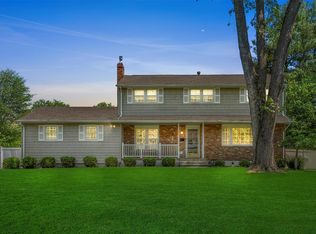 40 Lombardi Dr, New City, NY 10956