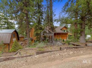 73 Greylock Cir, Atlanta, ID 83601