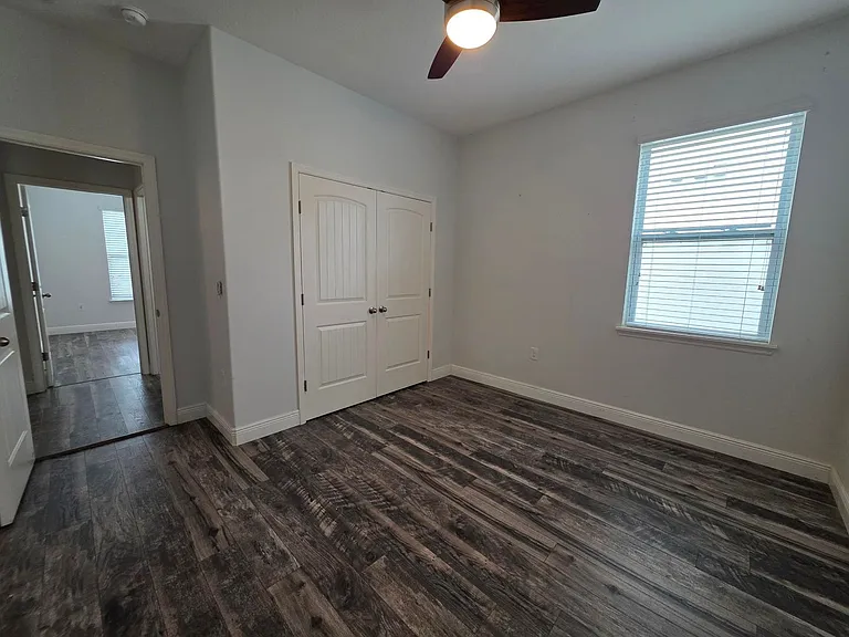 305 Drayton Ave — Photo 26